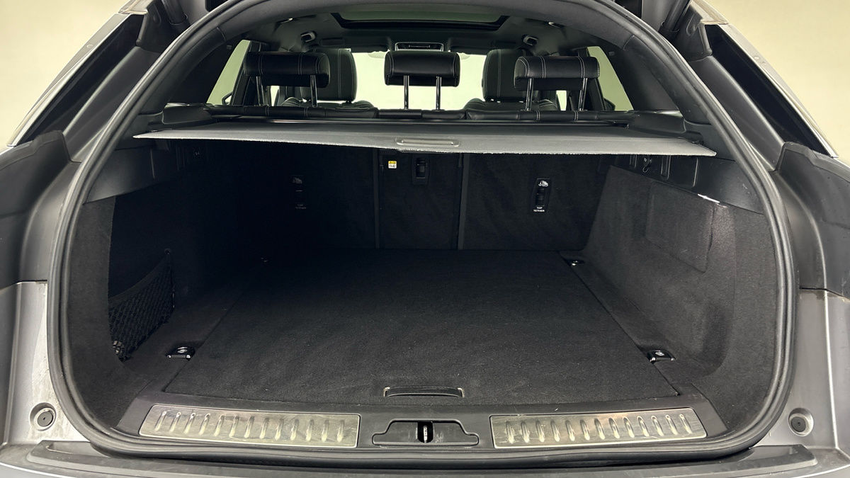 Land Rover Range Rover Velar Image 11