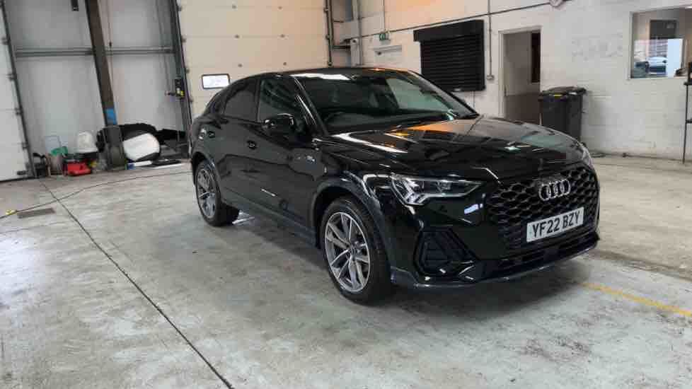 More views of Audi Q3