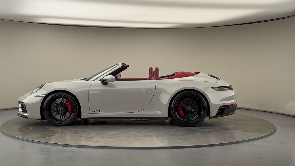 Porsche 911 Image 15