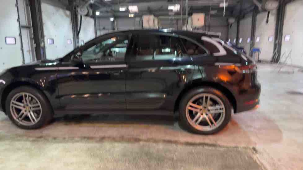 More views of Porsche Macan