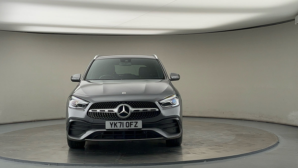 Mercedes-Benz GLA Image 3