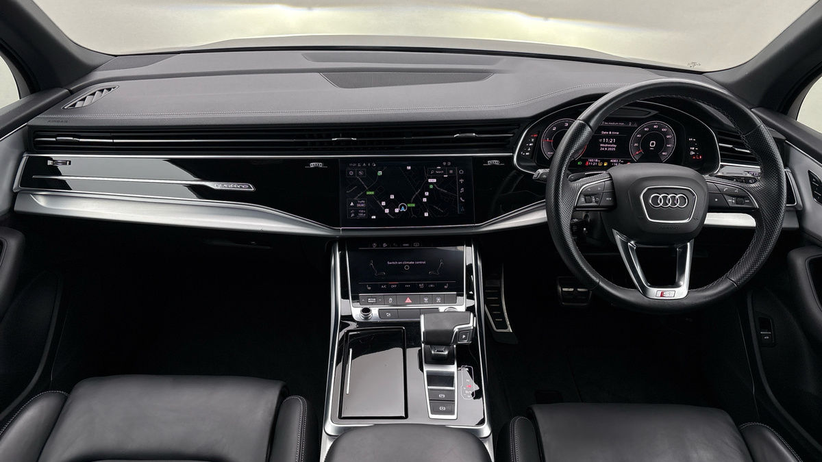 Audi Q7 Image 12