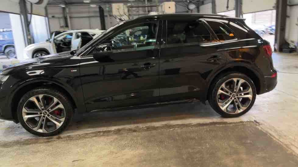 More views of Audi Q5