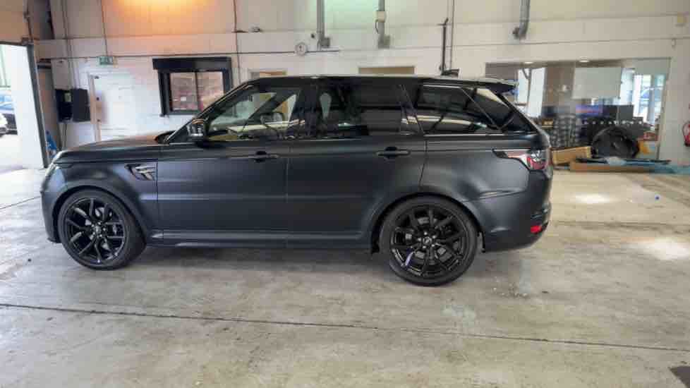 More views of Land Rover Range Rover Sport