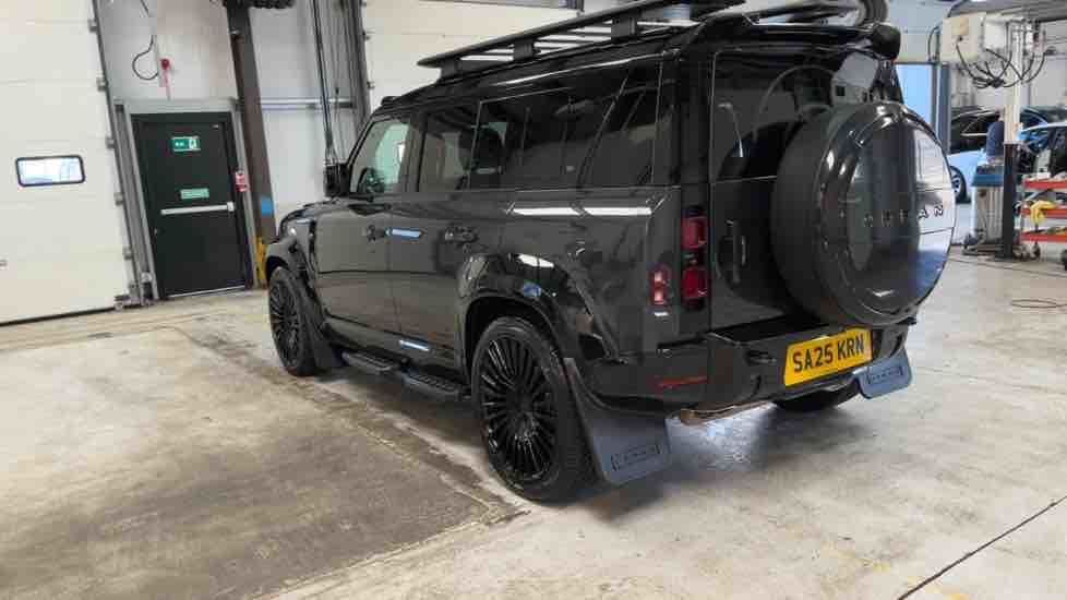 More views of Land Rover Defender 110
