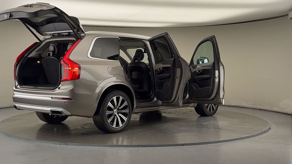 More views of Volvo XC90