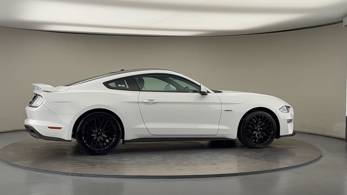 More views of Ford Mustang