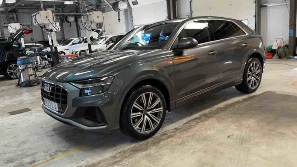 More views of Audi Q8
