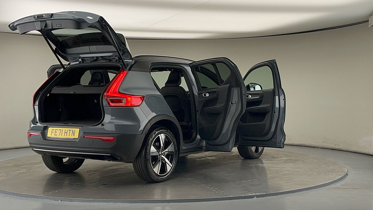 More views of Volvo XC40
