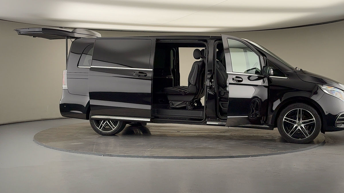 More views of Mercedes-Benz V Class