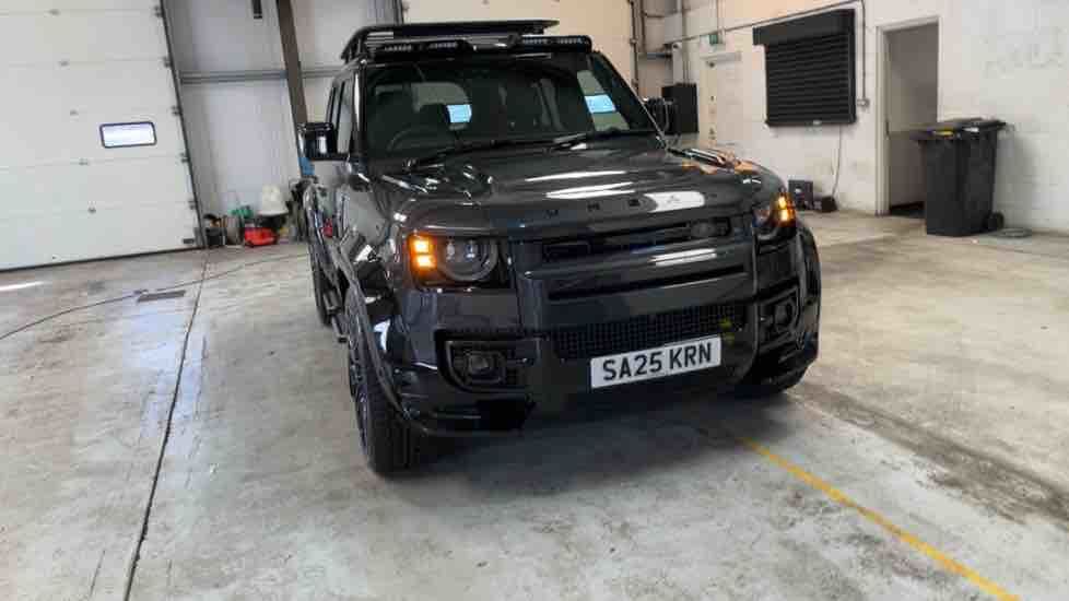 More views of Land Rover Defender 110