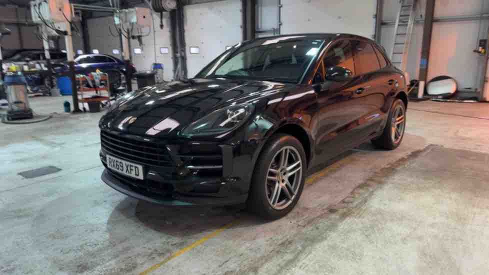 More views of Porsche Macan