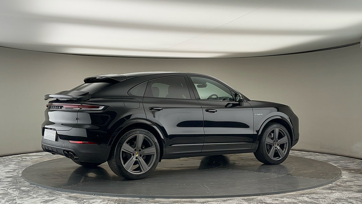 More views of Porsche Cayenne