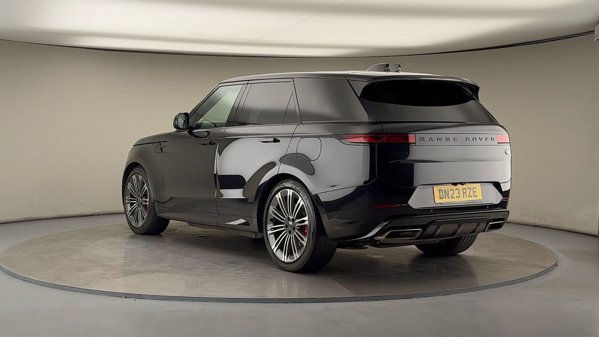 Land Rover Range Rover Sport Image 2