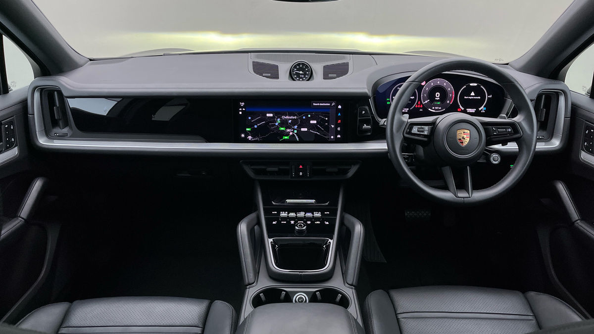 Porsche Cayenne Image 12