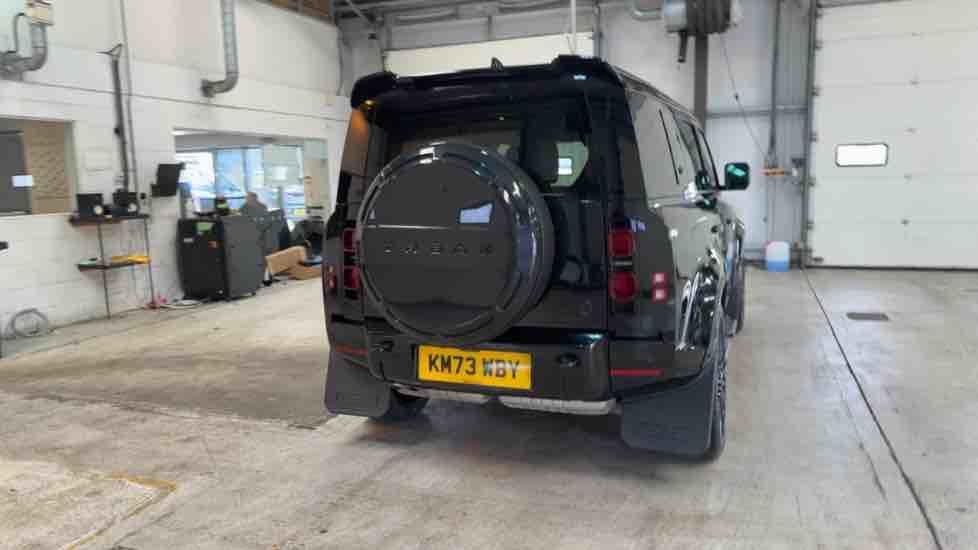 More views of Land Rover Defender 110