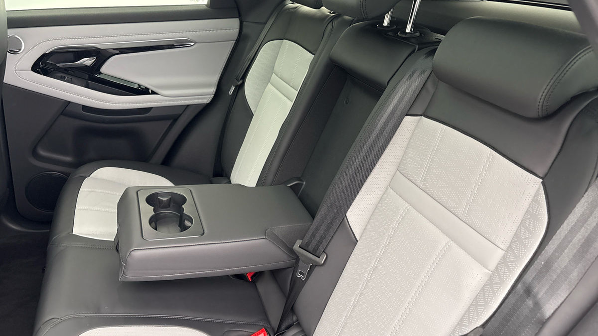 Land Rover Range Rover Evoque Image 9