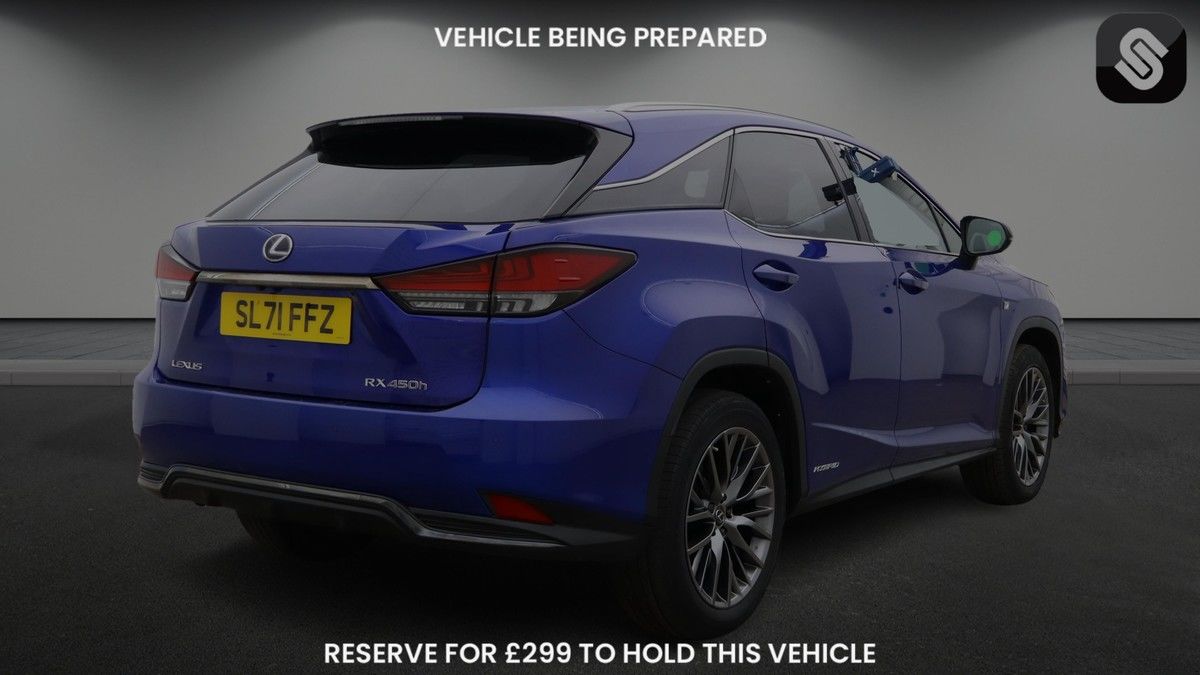 Lexus RX Image 4