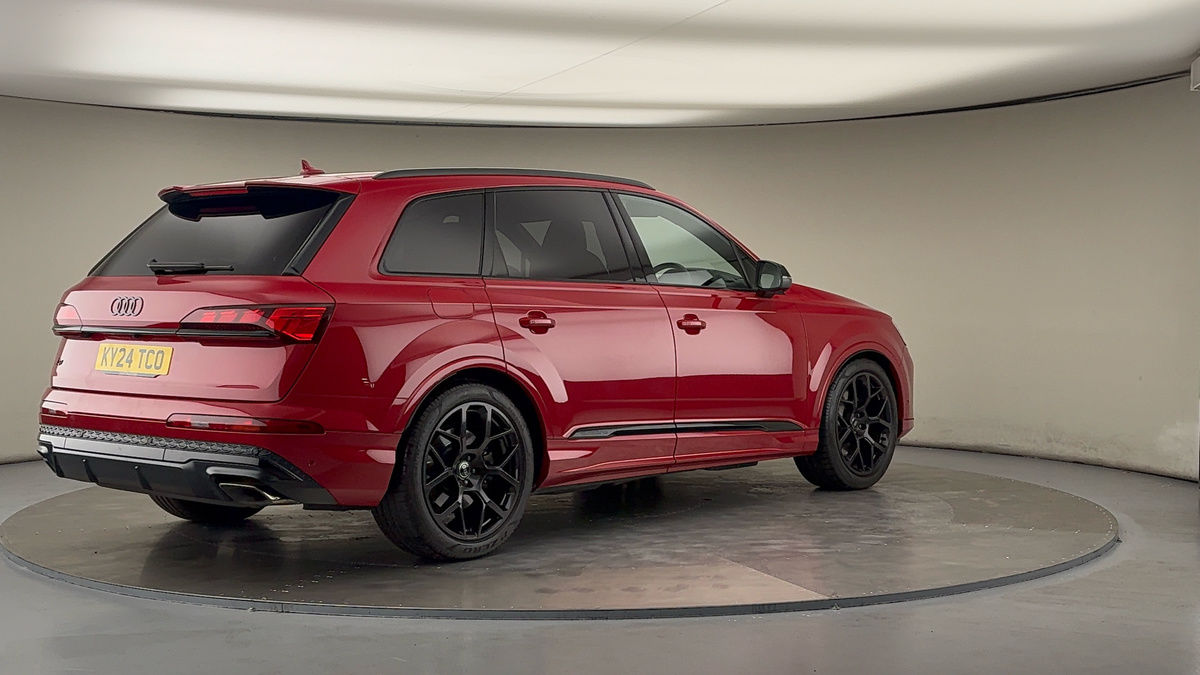 Audi Q7 Image 21