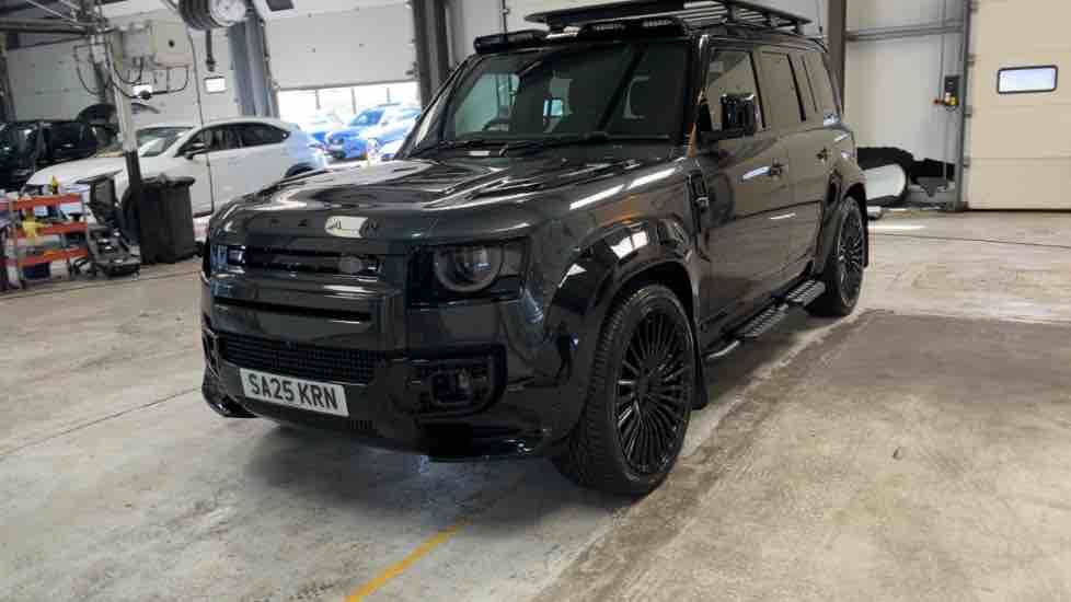 More views of Land Rover Defender 110