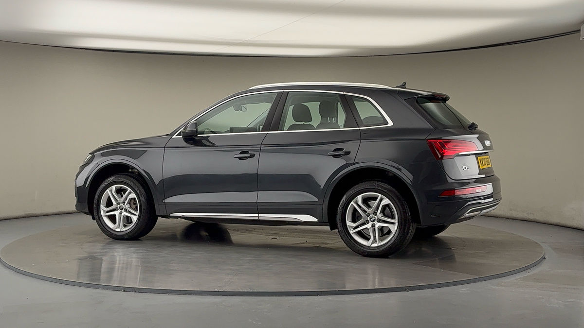 More views of Audi Q5