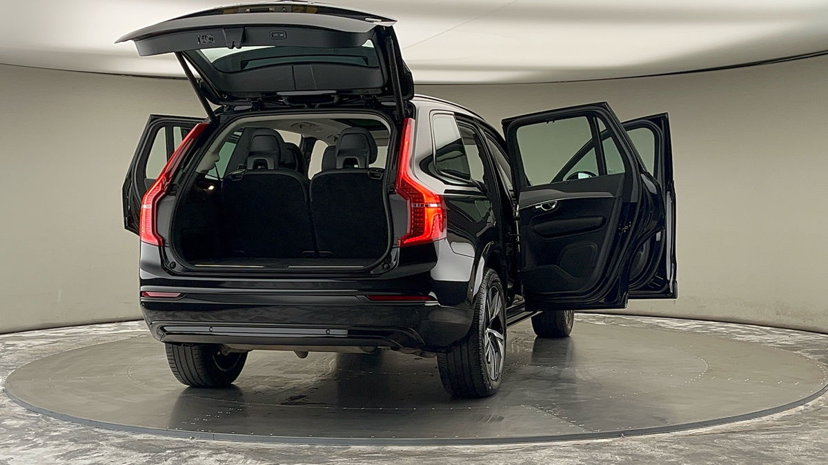 More views of Volvo XC90
