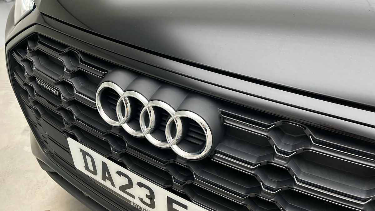 Audi Q5 Image 24