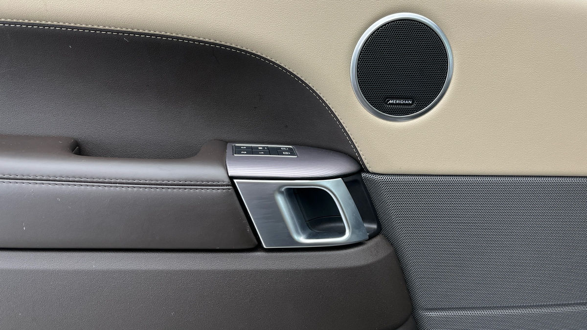 Land Rover Range Rover Sport Image 19