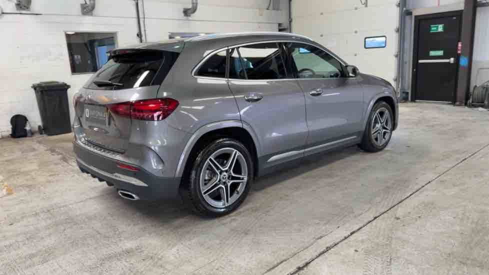 More views of Mercedes-Benz GLA