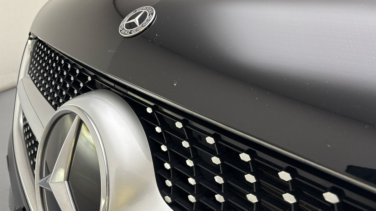 Mercedes-Benz V Class Image 24