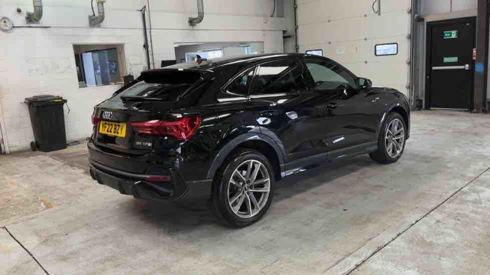 More views of Audi Q3
