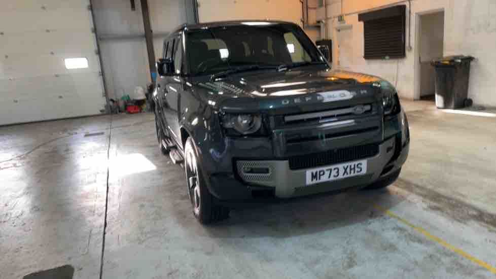 More views of Land Rover Defender 110