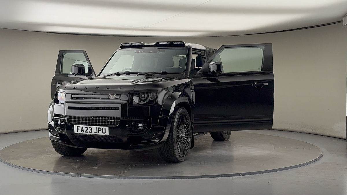 More views of Land Rover Defender 90