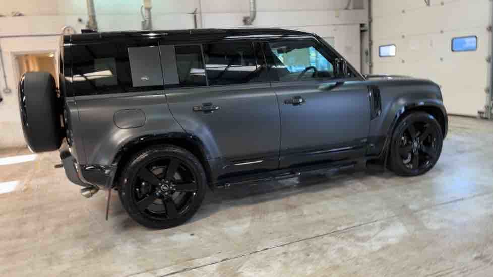 More views of Land Rover Defender 110