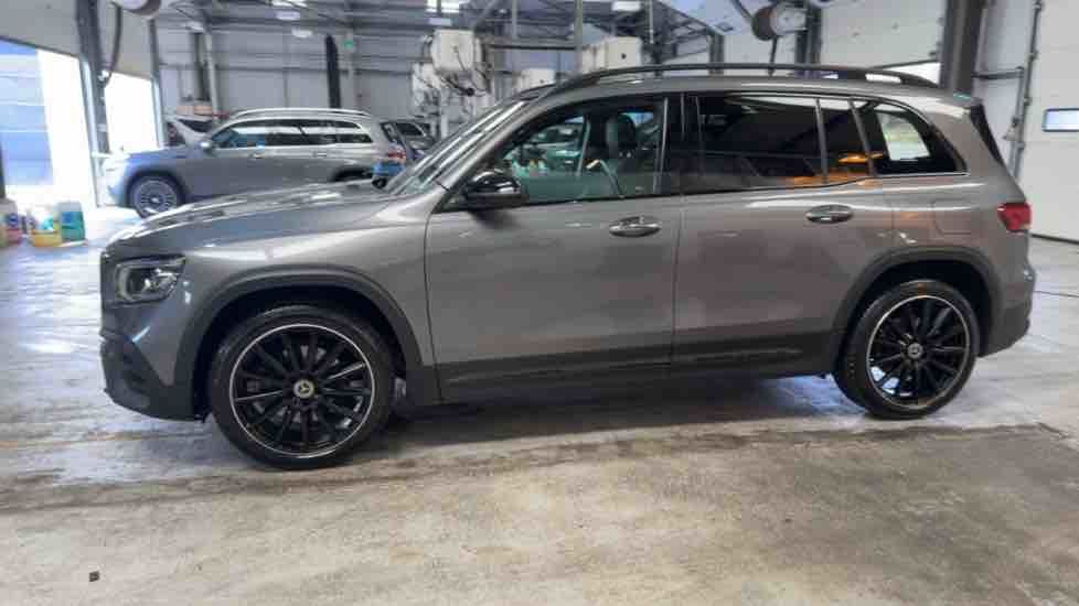 More views of Mercedes-Benz GLB