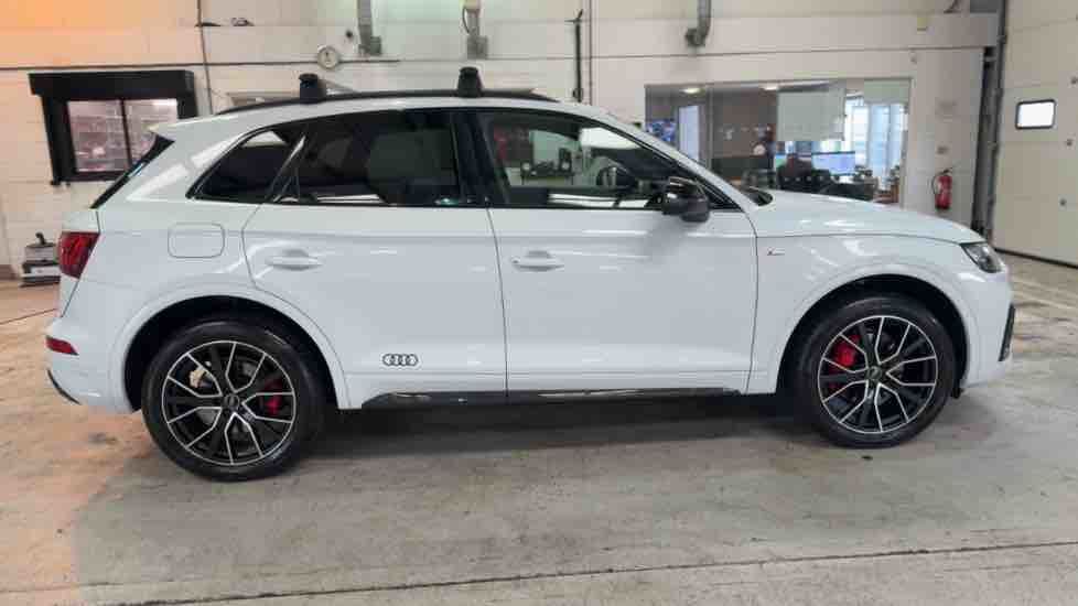 More views of Audi Q5