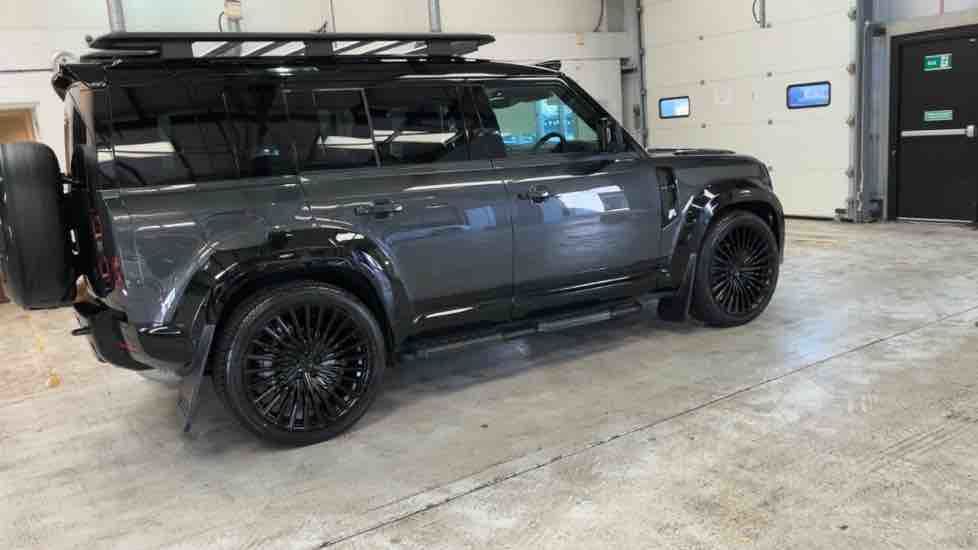 More views of Land Rover Defender 110