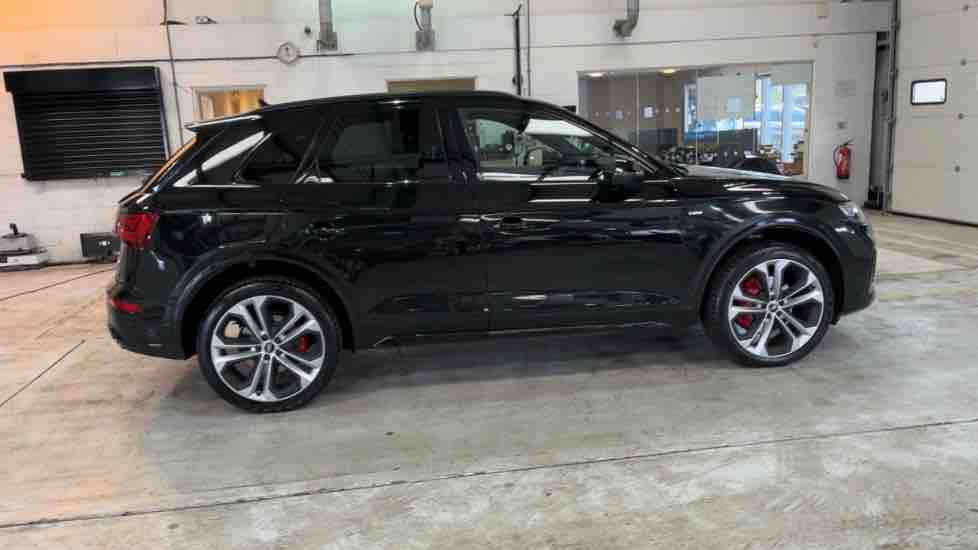 More views of Audi Q5