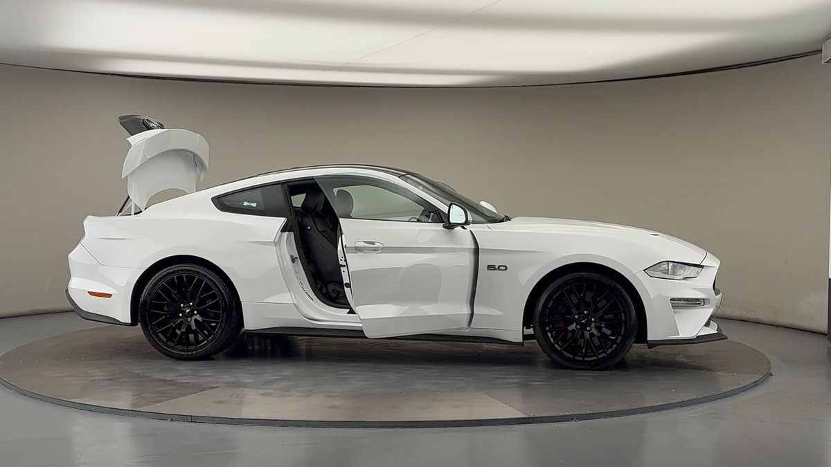 More views of Ford Mustang