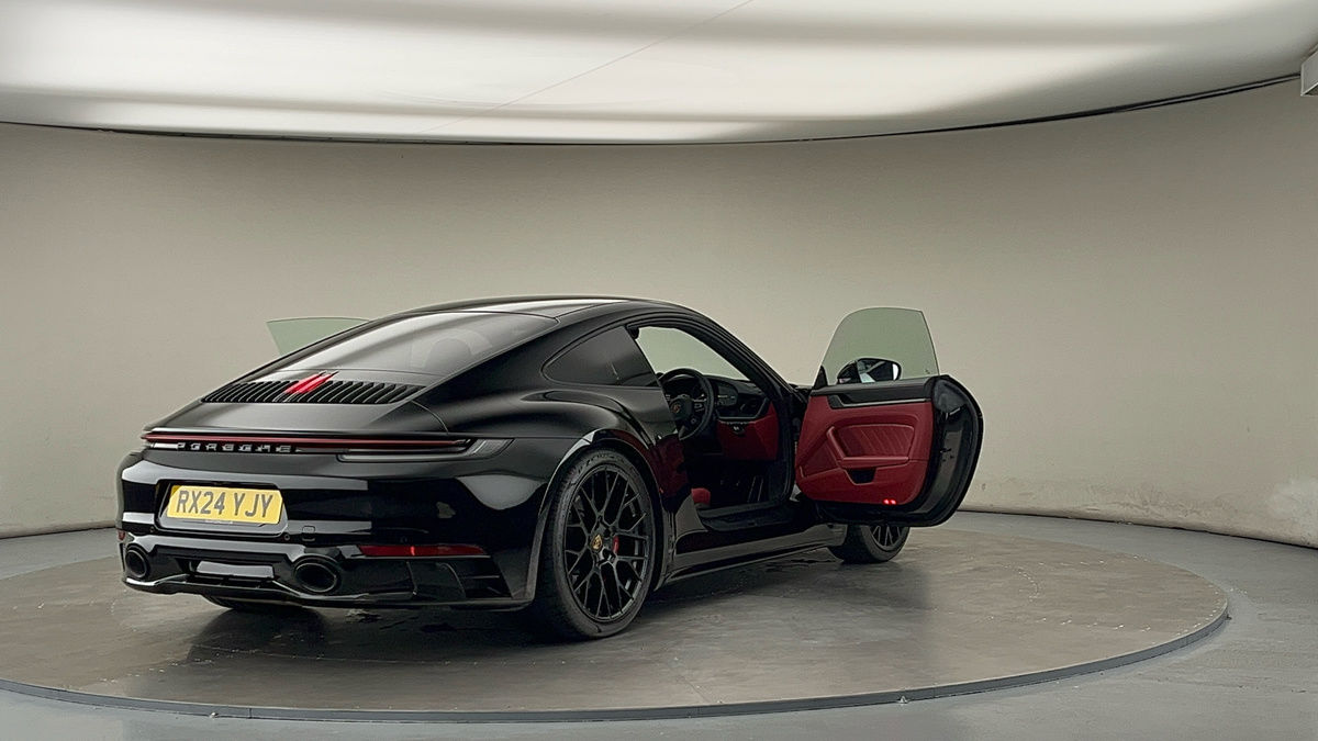 More views of Porsche 911
