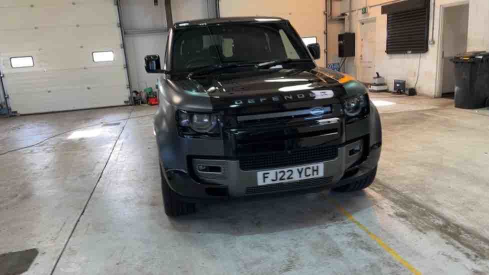 More views of Land Rover Defender 110