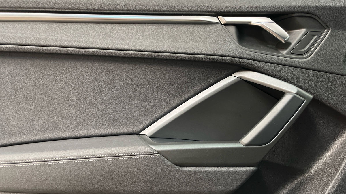 Audi Q3 Image 19
