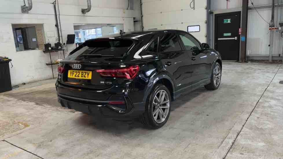 More views of Audi Q3