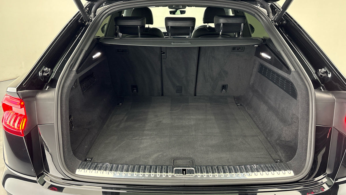 Audi Q8 Image 11