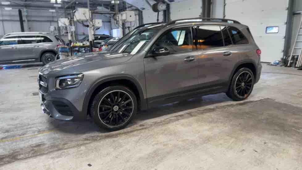 More views of Mercedes-Benz GLB