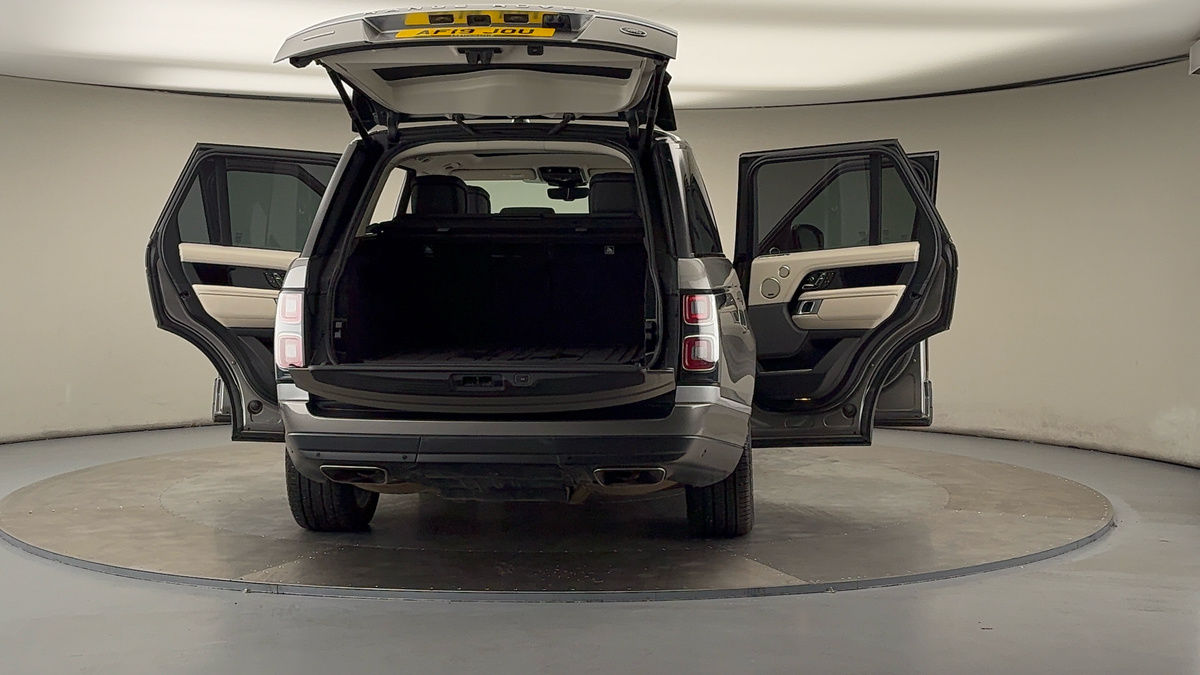 More views of Land Rover Range Rover