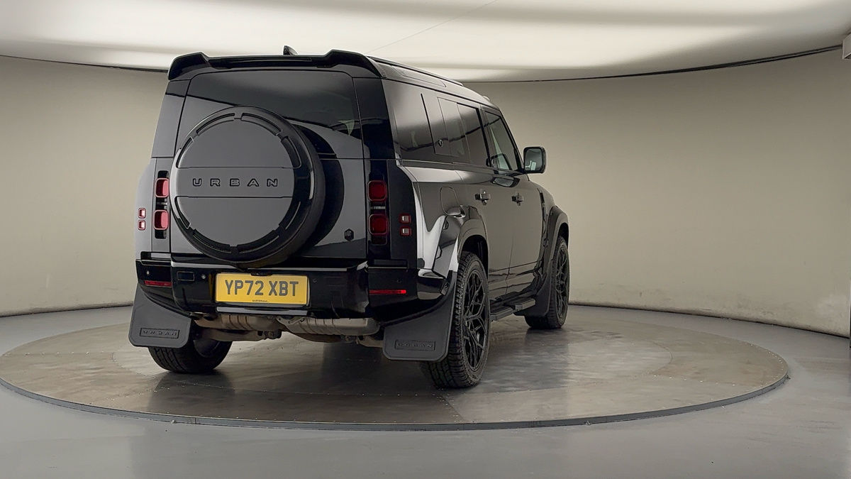 More views of Land Rover Defender 110