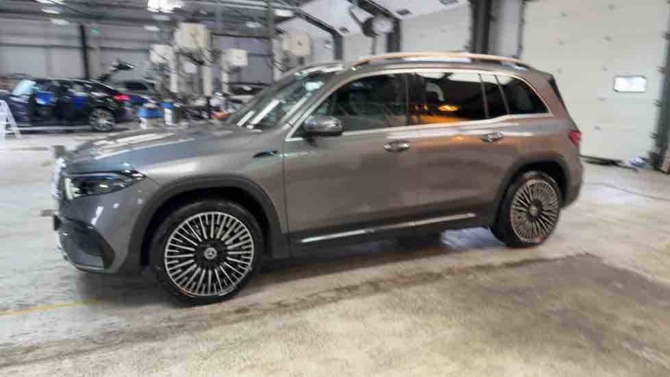 More views of Mercedes-Benz EQB