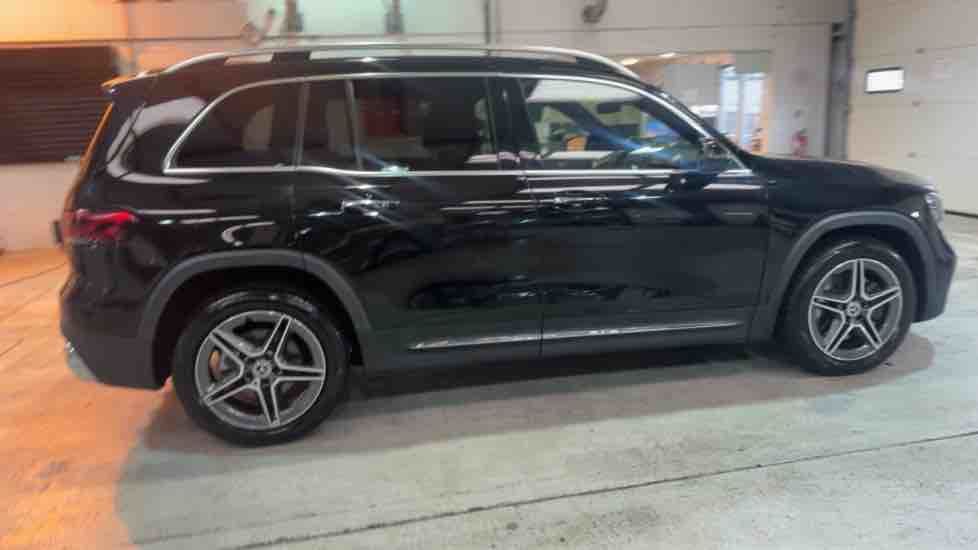 More views of Mercedes-Benz GLB