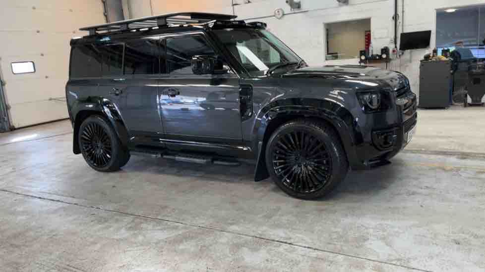 More views of Land Rover Defender 110